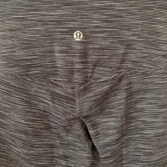 NWT lululemon align short space dark carbon grey - Picture 7 of 10